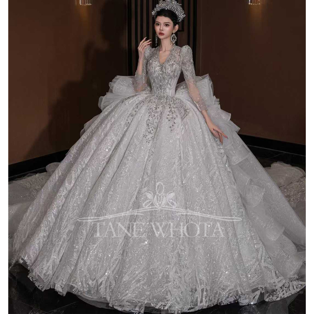 Embroidery Organza - Luksusowa suknia ślubna z dekoltem w