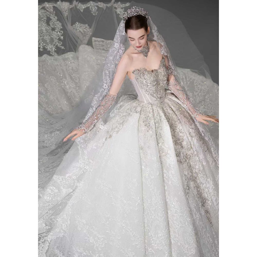 Embroidery Organza - Luksusowa suknia ślubna z odkrytymi ramionami