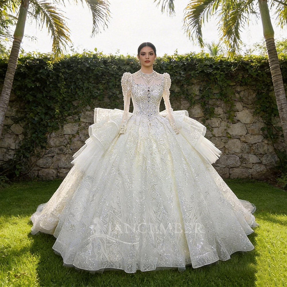 Embroidery Organza - Elegancka suknia ślubna z wysokim dekoltem,