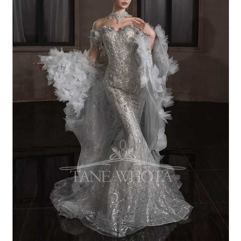 Embroidery Organza - Suknia ślubna typu sheath z odkrytymi