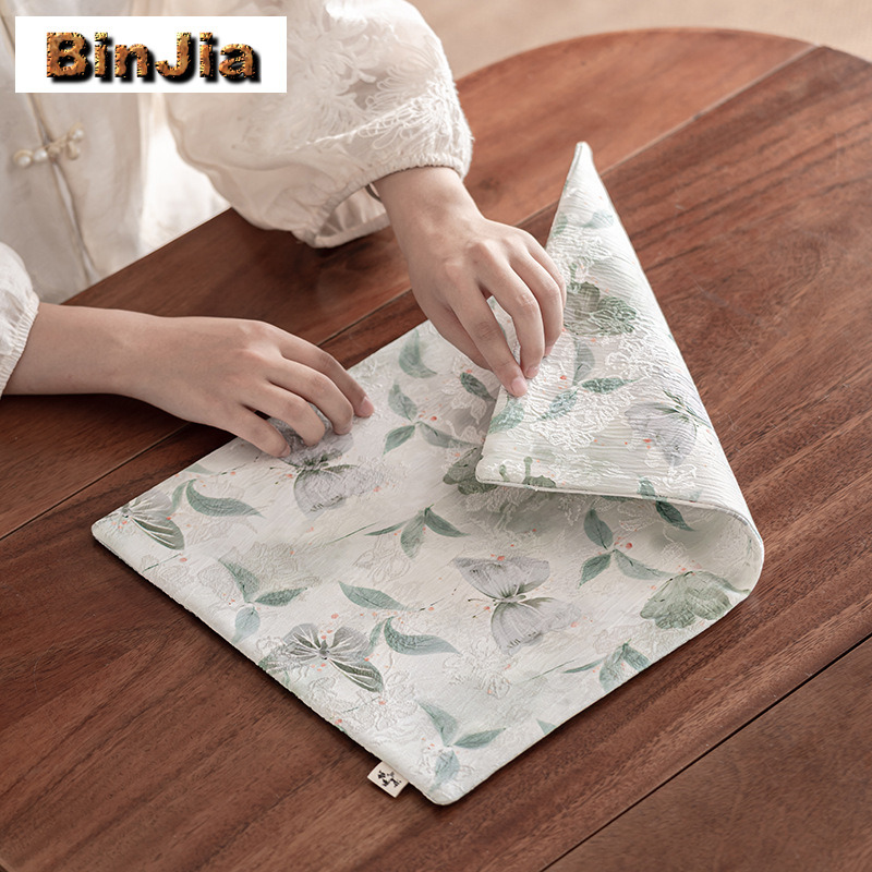 Brokatowe Haftowane Podkładki  – Embroidery Cloth recenzja i cena