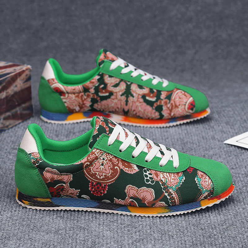 Stare buty z tkaniny pekińskie – Embroidery Cloth recenzja i cena